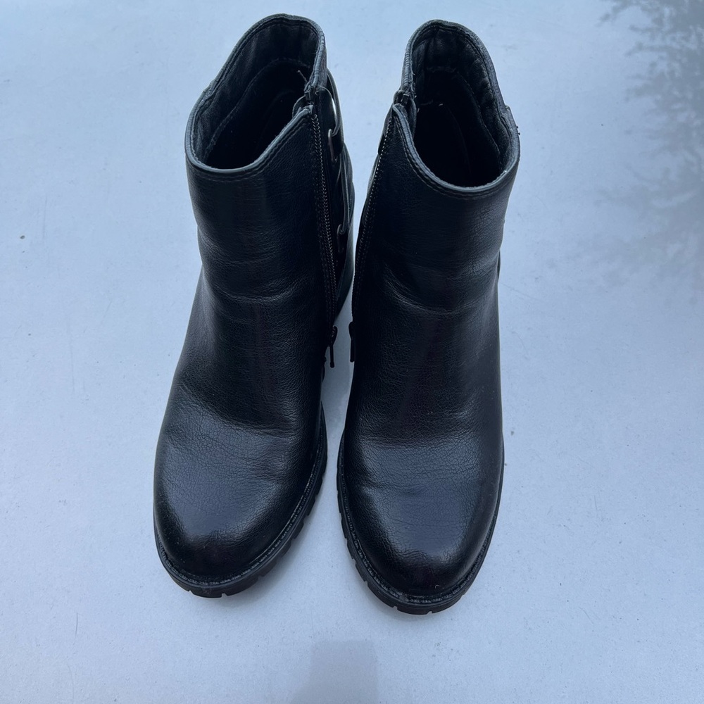BareTraps Classic Black Ankle Booties
